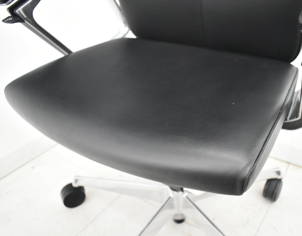 【中古】オカムラ　デューク　固定肘　革張り　ポリッシュ　ランバーサポート　ブラック　2026030504【中古オフィス家具】