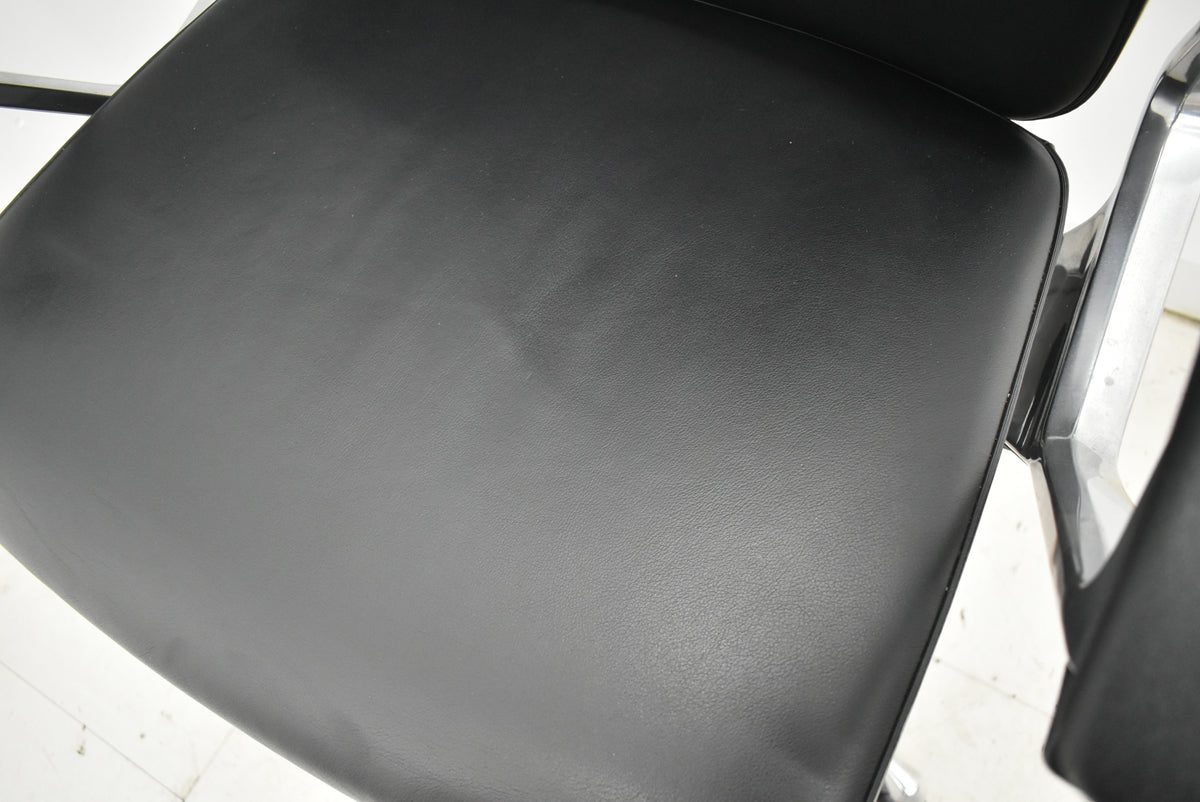 【中古】オカムラ　デューク　固定肘　革張り　ポリッシュ　ランバーサポート　ブラック　2026030504【中古オフィス家具】