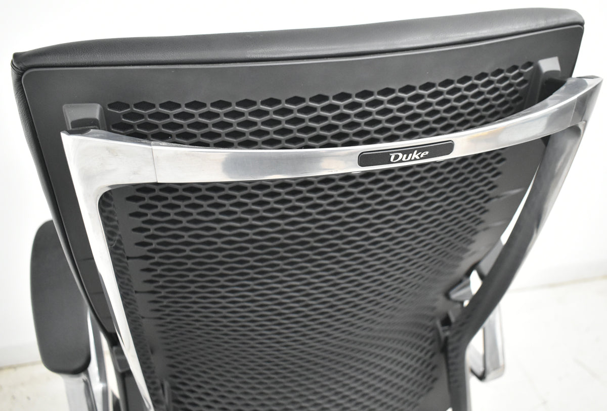 【中古】オカムラ　デューク　固定肘　革張り　ポリッシュ　ランバーサポート　ブラック　2026030504【中古オフィス家具】