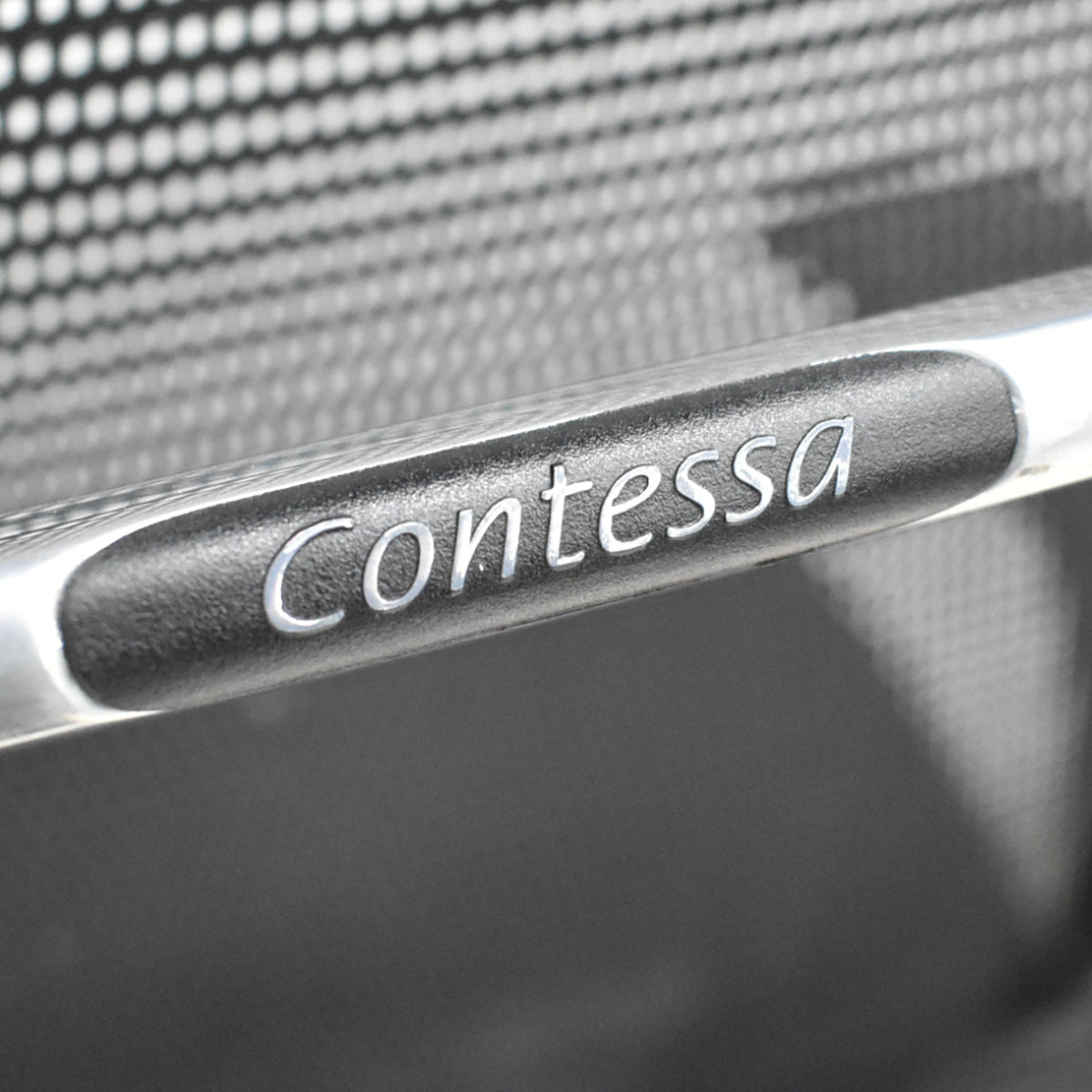 【中古】オカムラ　コンテッサ　可動肘　ランバーサポート　ポリッシュ　ブラック　2026030507【中古オフィス家具】