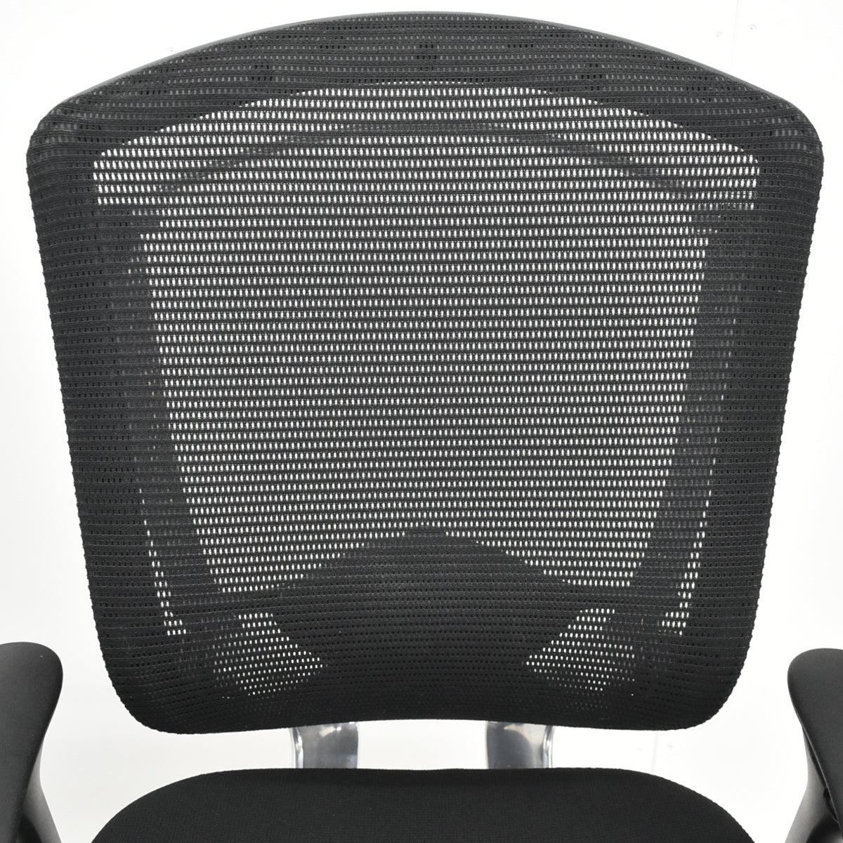 【中古】オカムラ　コンテッサ　可動肘　ランバーサポート　ポリッシュ　ブラック　2026030507【中古オフィス家具】