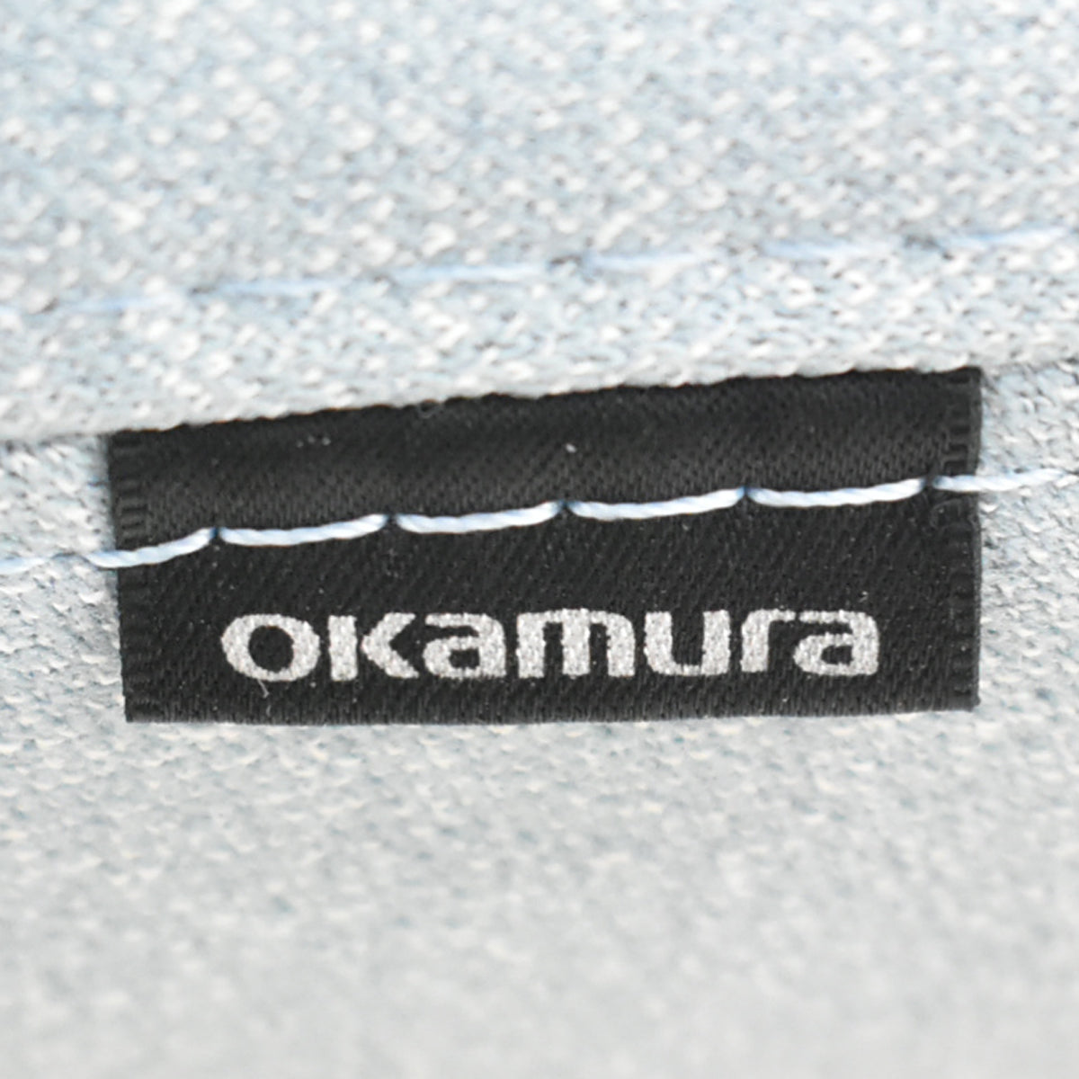 【中古】オカムラ　ライブス　ワークチェア　ロータイプ　木脚　回転タイプ　2020年製　幅613　セージ　2026031001【中古オフィス家具】