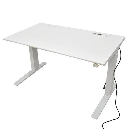 【中古】オカムラ　スイフト　電動昇降デスク　昇降ボタンタイプ　コンセントユニット１カ所付　幅1150　2026031204【中古オフィス家具】