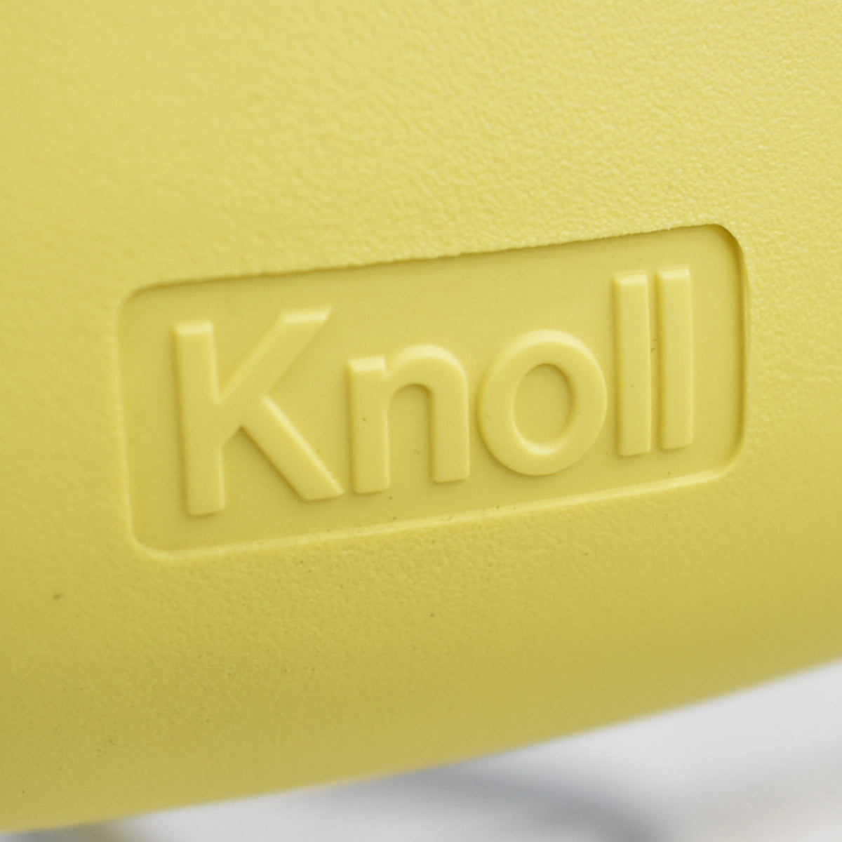 【中古】Knoll　マルチジェネレーション　固定肘　キャスター付　イエロー　2026031404【中古オフィス家具】