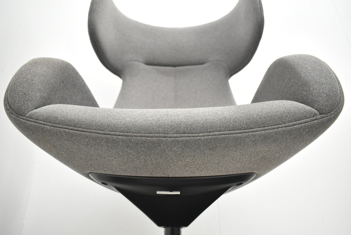 【中古】 オカムラ　ライブス　パーソナルチェア　ワークヴェールタイプ　アルミベース　オートリターン　2023年製　2026031405【中古オフィス家具】