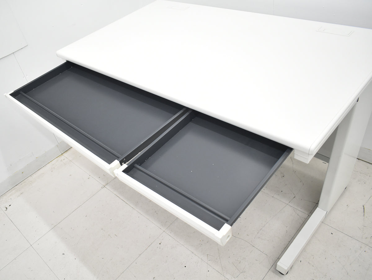 【中古】プラス　リード　平デスク　引き出し付　ホワイト　幅1200　2026031407【中古オフィス家具】