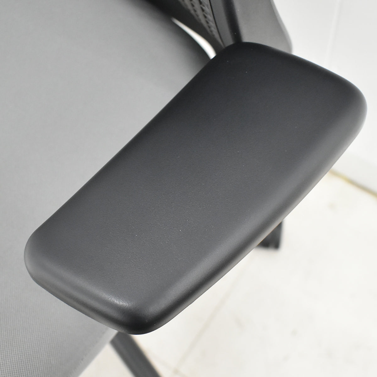 【中古】Knoll　リジェネレーション　可動肘（ハイパフォーマンス肘）ダイナミックサスペンション　2026031601【中古オフィス家具】