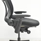 【中古】スチールケース　リープＶ２　APモデル　可動肘　ランバーサポート　肘パッド新型　ブラック　2026032302【中古オフィス家具】