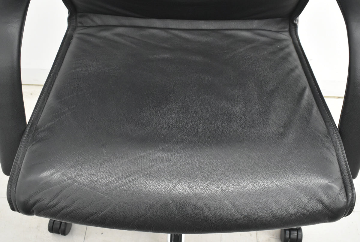 【中古】ウィルクハーン　FSライン　ハイバック　固定肘　革張り　ブラック　2026032303【中古オフィス家具】