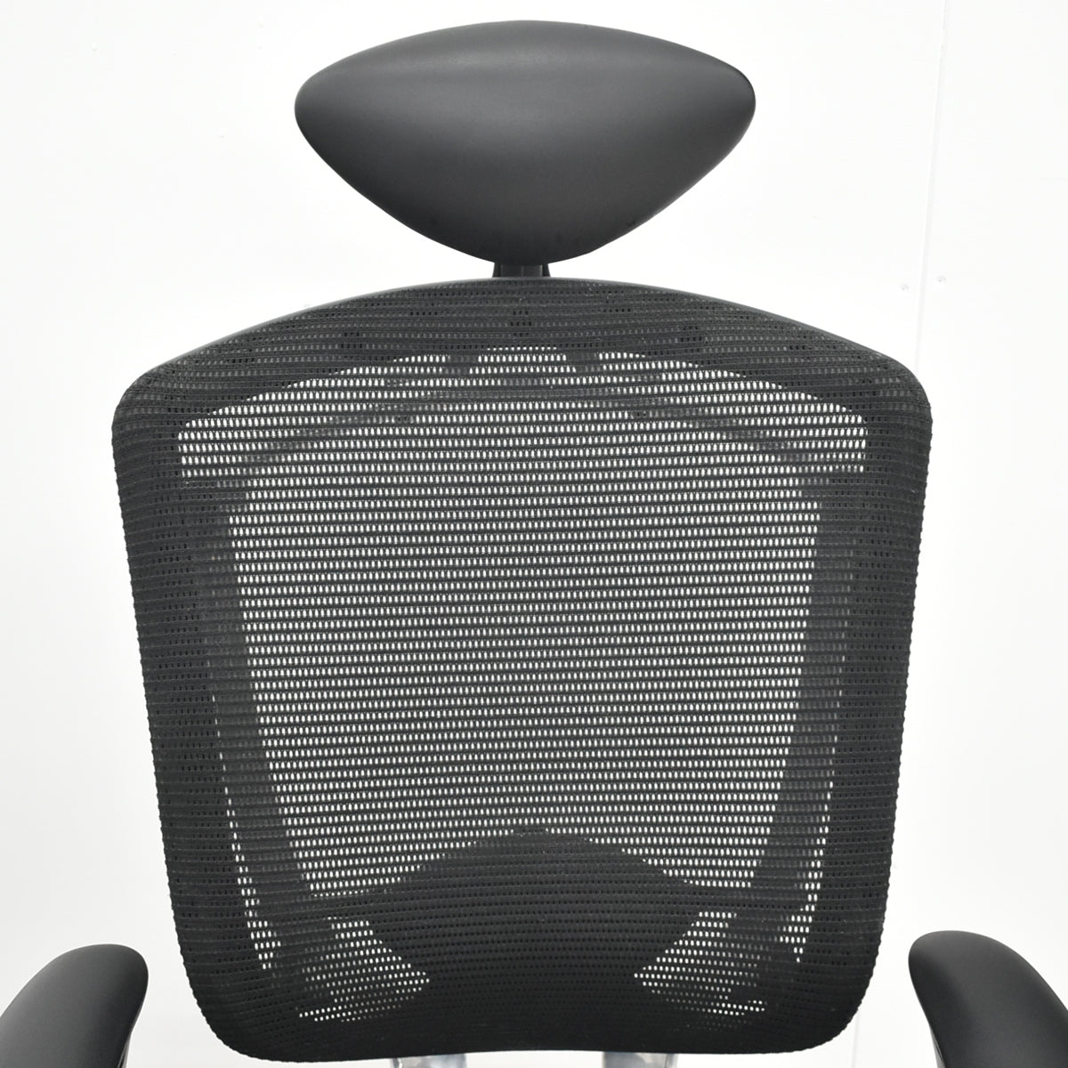 【中古】オカムラ　コンテッサ　可動肘　ヘッドレスト　ランバーサポート　ポリッシュ　2026032802【中古オフィス家具】