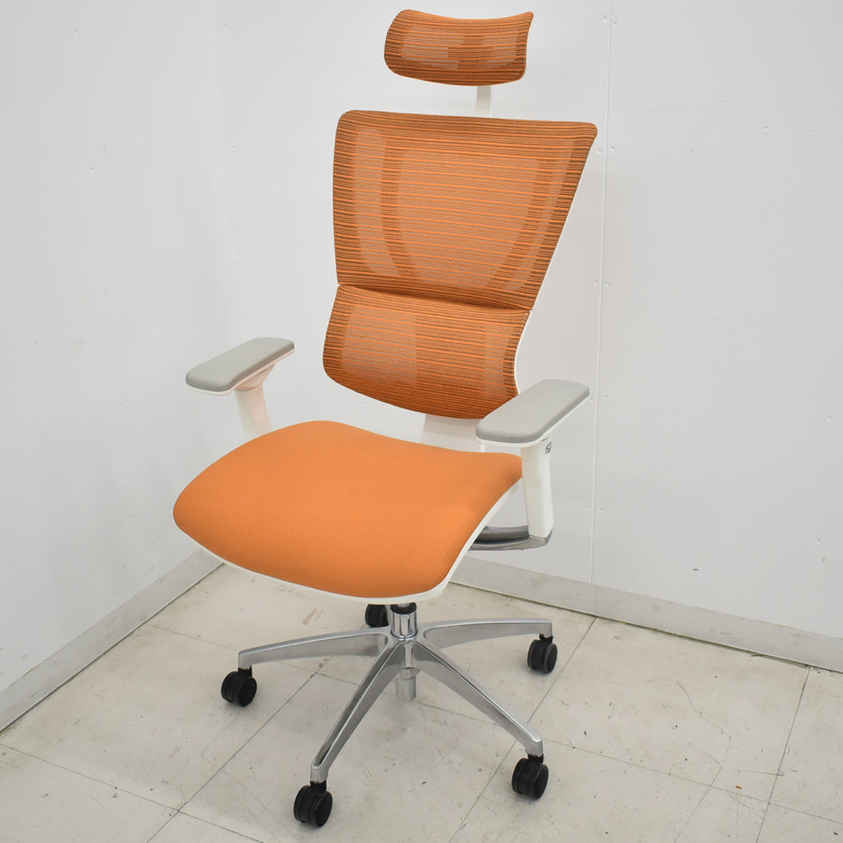 【中古】エルゴヒューマン　フィット　FIT　可動肘　ヘッドレスト　ポリッシュ　オレンジ　2026033004【中古オフィス家具】