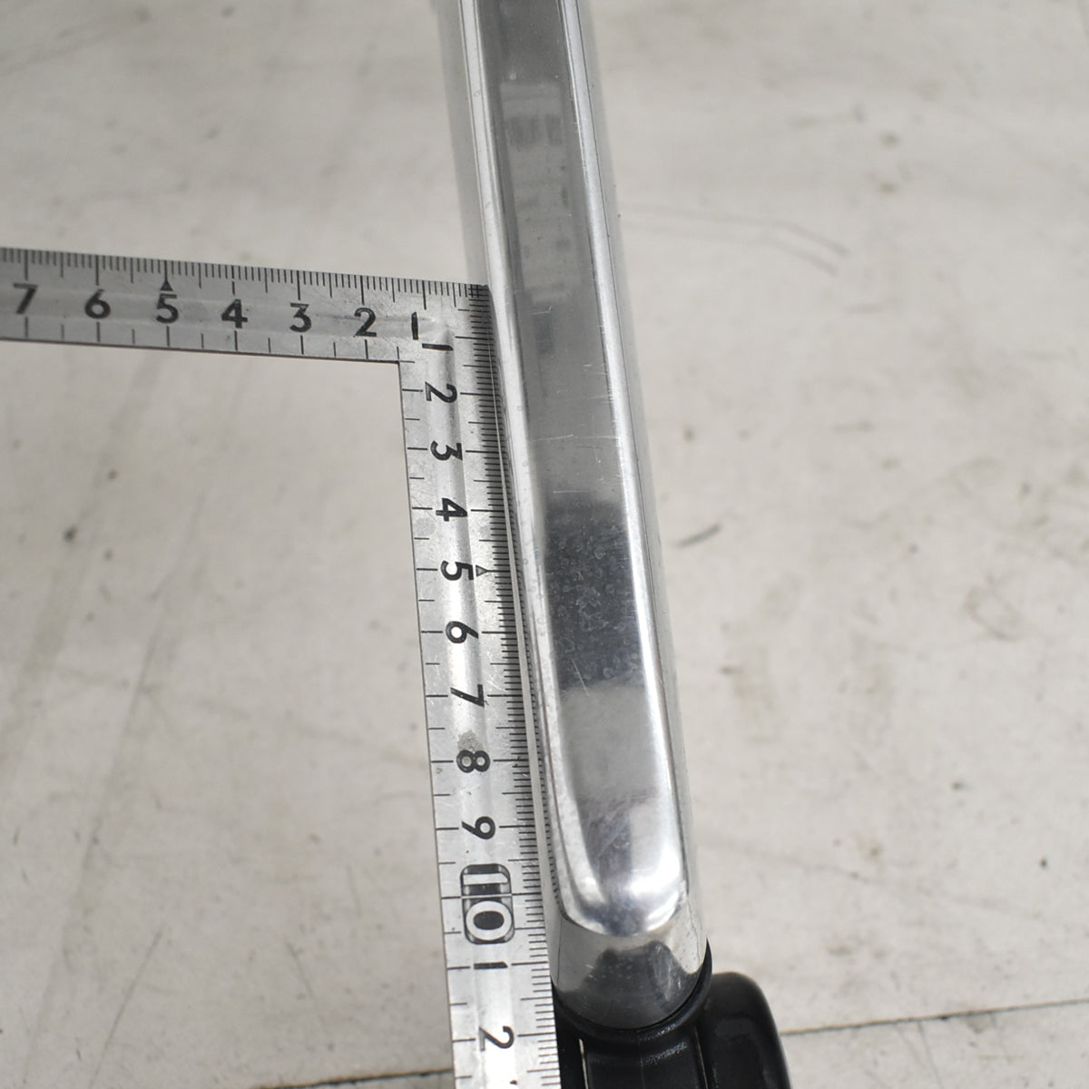 【中古】エルゴヒューマン　フィット　FIT　可動肘　ヘッドレスト　ポリッシュ　オレンジ　2026033005【中古オフィス家具】
