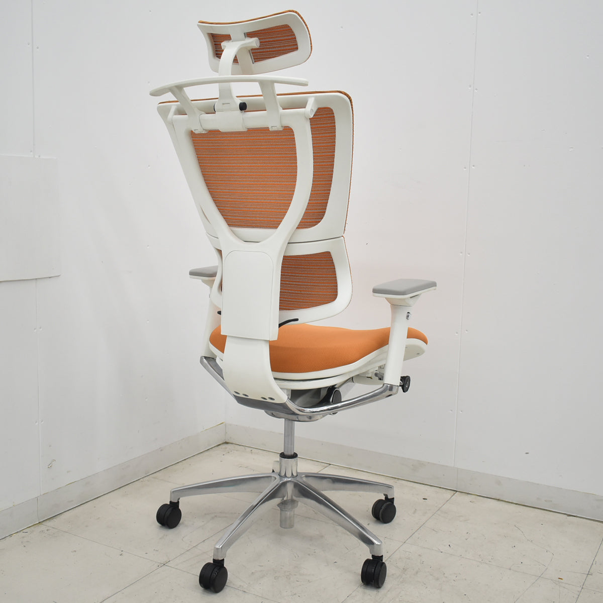 【中古】エルゴヒューマン　フィット　FIT　可動肘　ヘッドレスト　ポリッシュ　オレンジ　2026033005【中古オフィス家具】