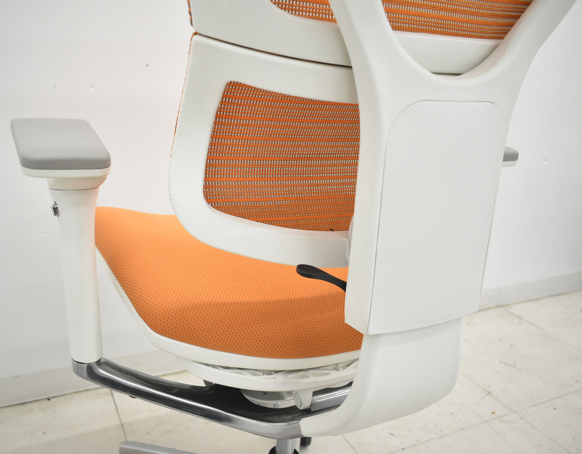 【中古】エルゴヒューマン　フィット　FIT　可動肘　ヘッドレスト　ポリッシュ　オレンジ　2026033005【中古オフィス家具】