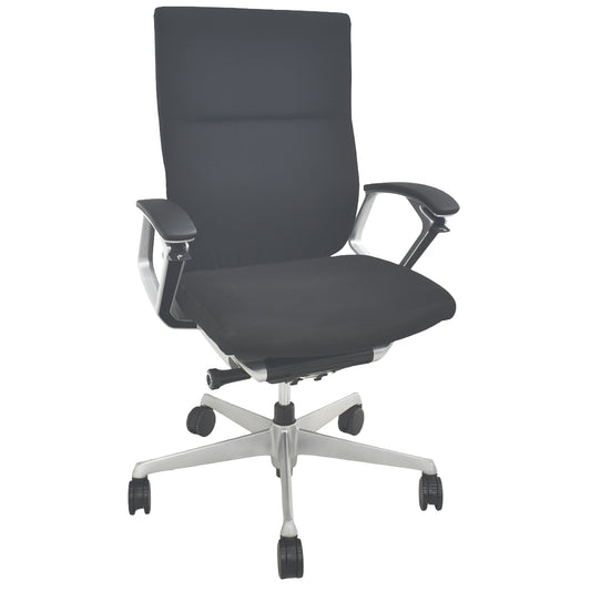 【中古】オカムラ　デューク　固定肘　ランバーサポート　シルバー脚　ブラック　2026033104【中古オフィス家具】