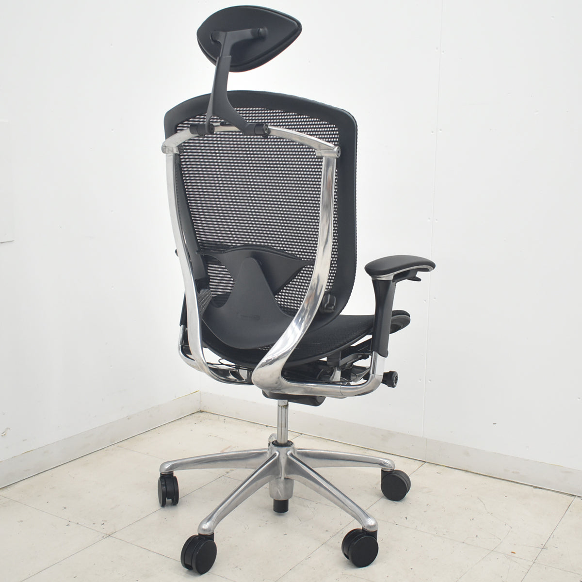 【中古】オカムラ　コンテッサ　ヘッドレスト　可動肘（肘パッド新品）ランバーサポート　ポリッシュ　ブラック　2026033105【中古オフィス家具】