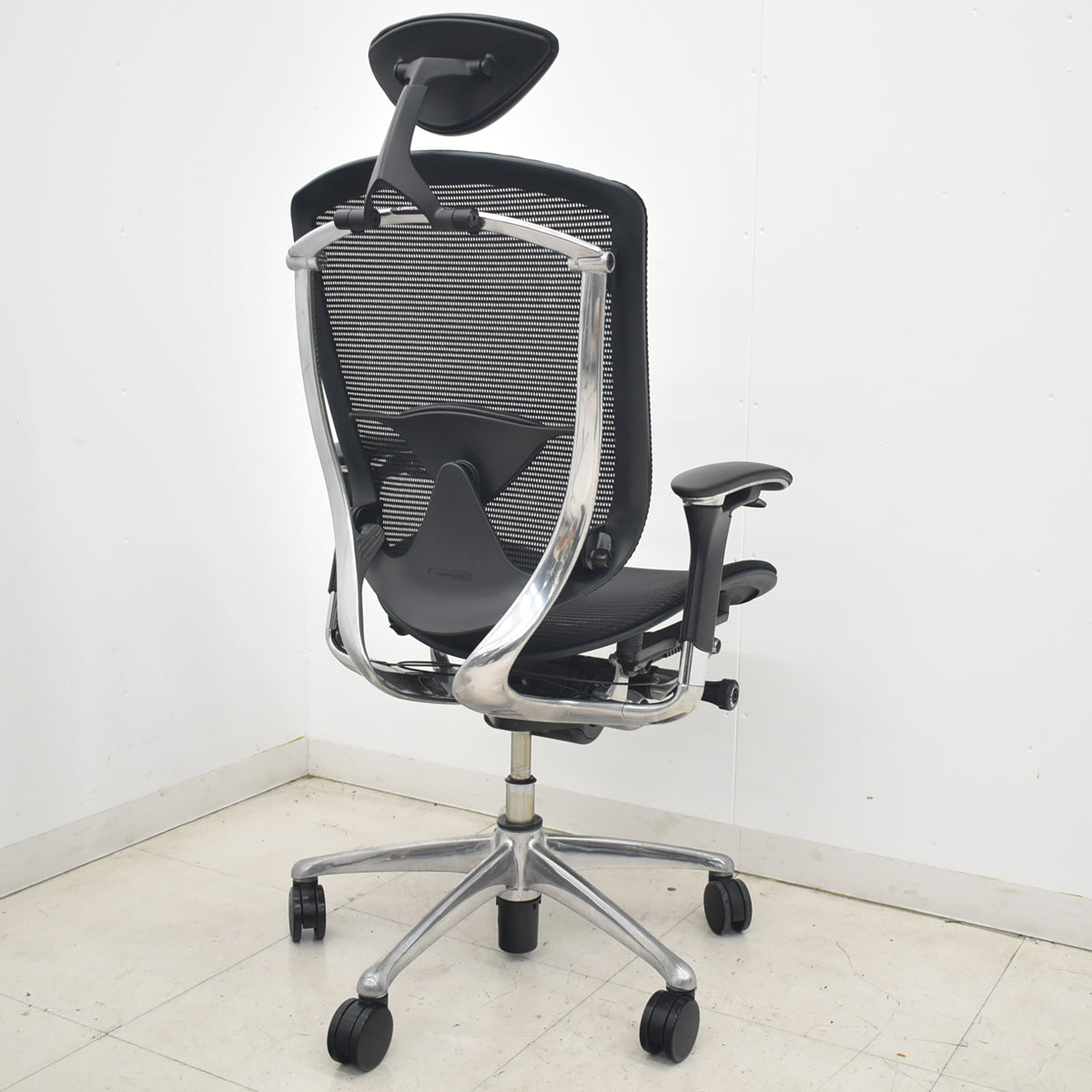 【中古】[難有]オカムラ　コンテッサ　ヘッドレスト　可動肘　ランバーサポート　ブラック　2026040101【中古オフィス家具】