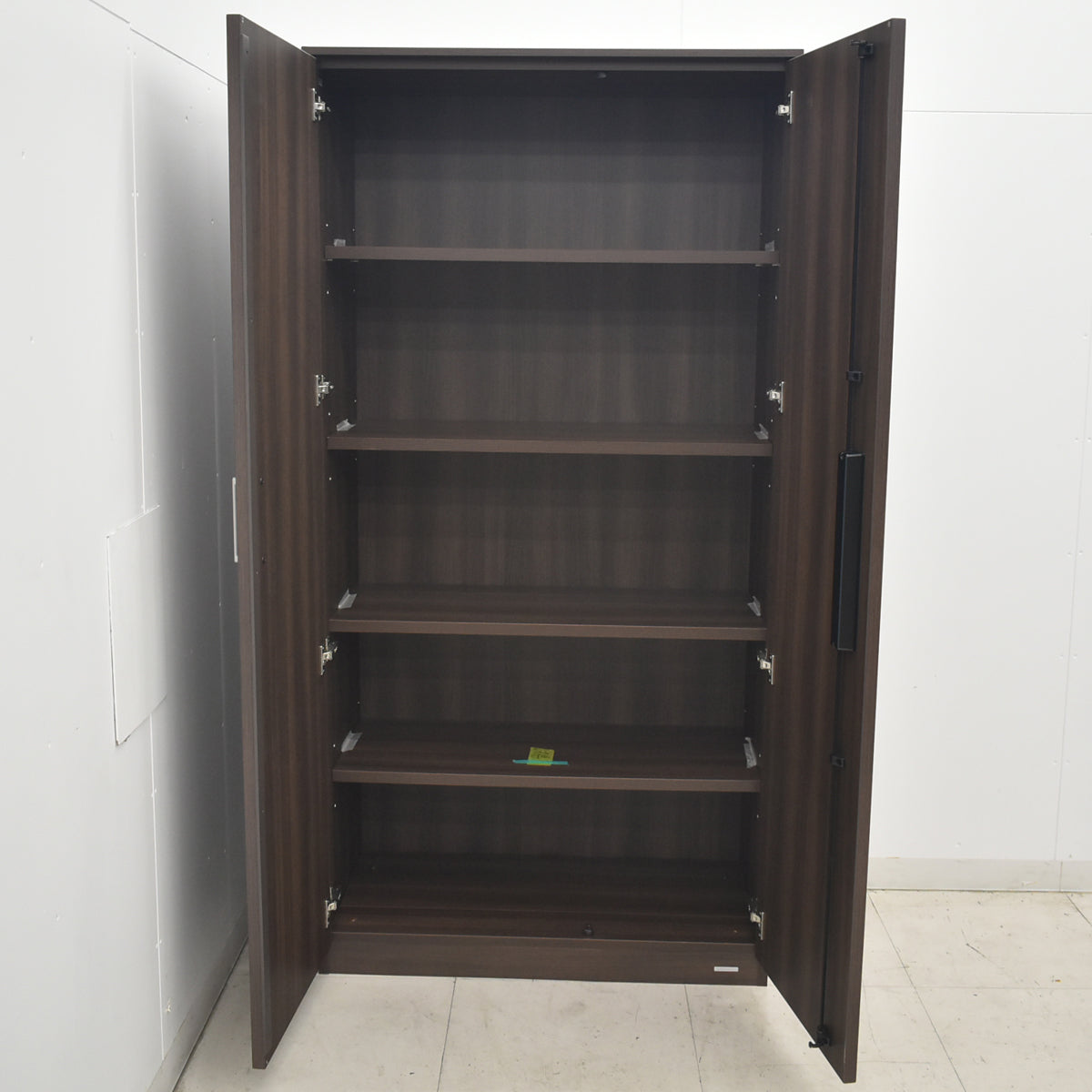 【中古】オカムラ　グレースライン　両開き書庫　2023年製　全高1800　2026040105【中古オフィス家具】
