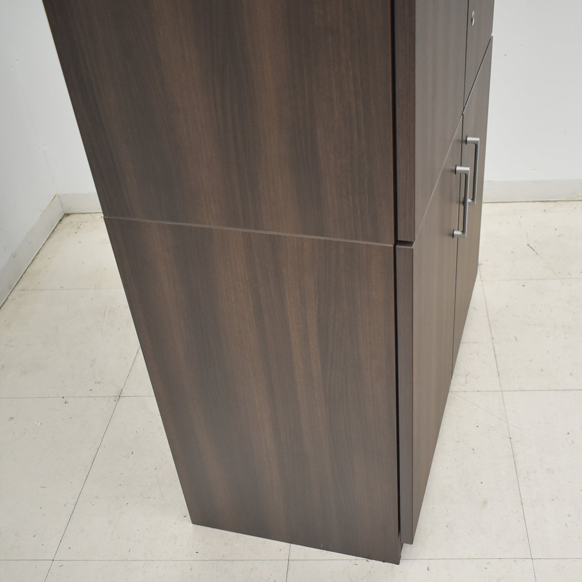 【中古】オカムラ　グレースライン　両開き書庫上下セット　2023年製　全高1800　2026040106【中古オフィス家具】