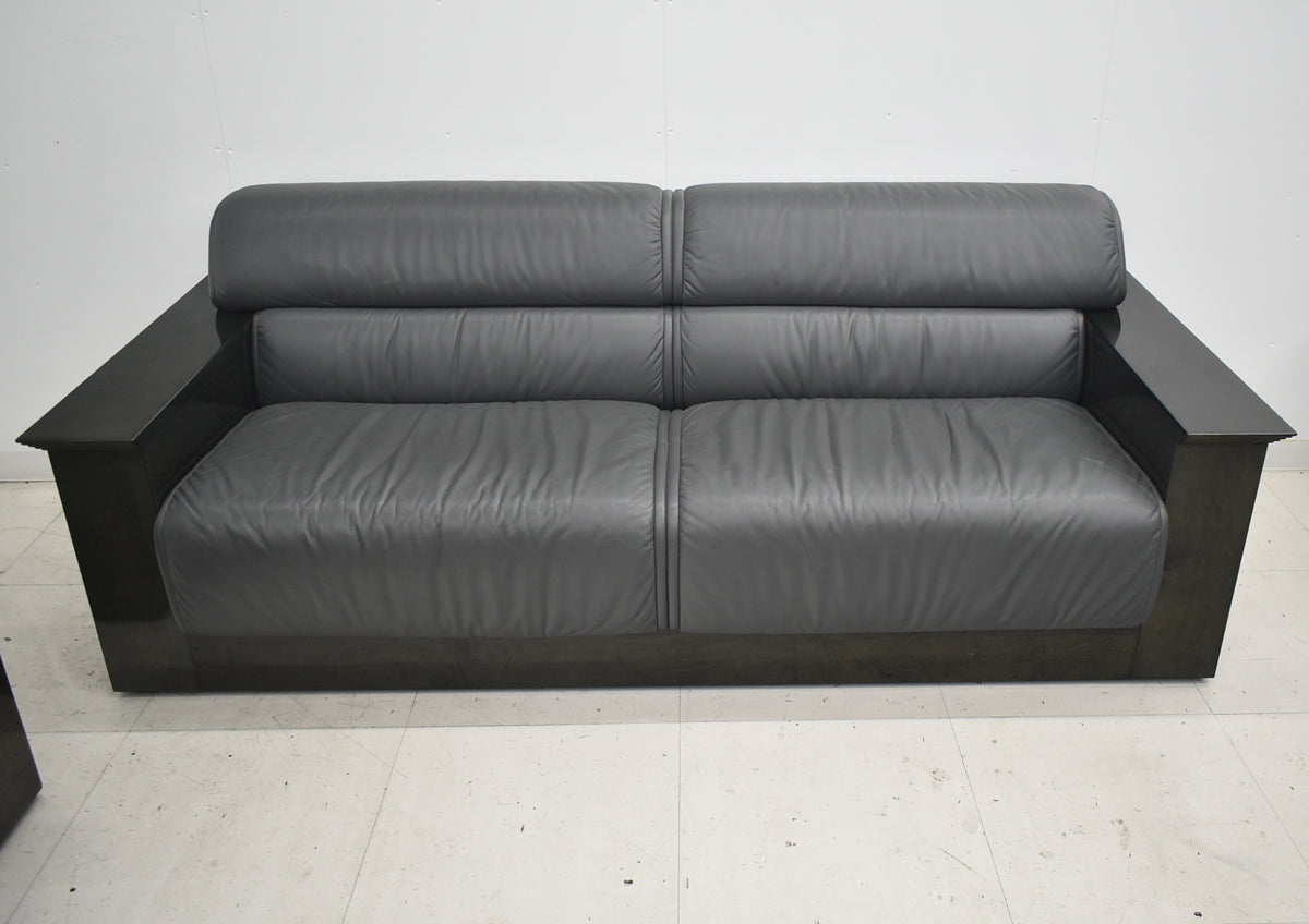 【中古】オカムラ　ニューフォーティ　高級応接８点セット　革張り　バーズアイメープル　幅1980　2026040603【中古オフィス家具】
