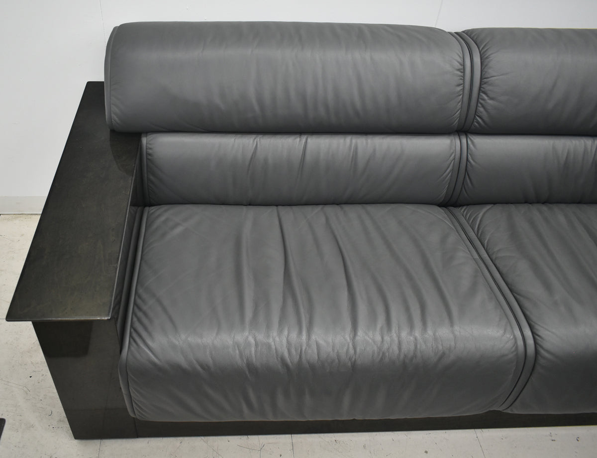 【中古】オカムラ　ニューフォーティ　高級応接８点セット　革張り　バーズアイメープル　幅1980　2026040603【中古オフィス家具】