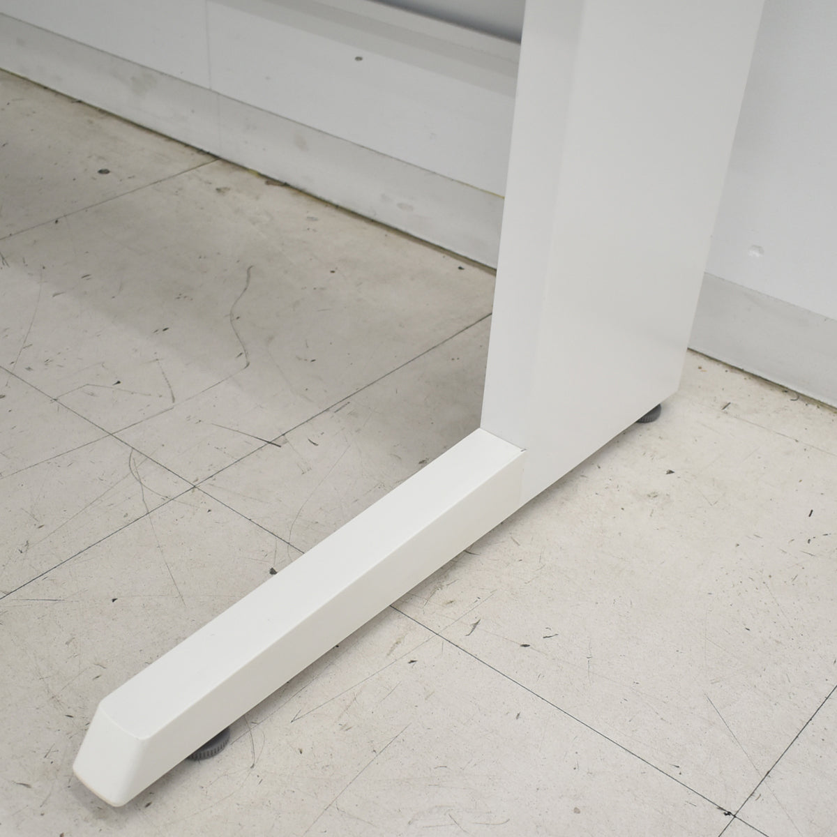 【中古】イトーキ　CZRシリーズ　平机　引き出し付　幅1400×奥行600×高さ（全高）720（mm）　2026040701【中古オフィス家具】