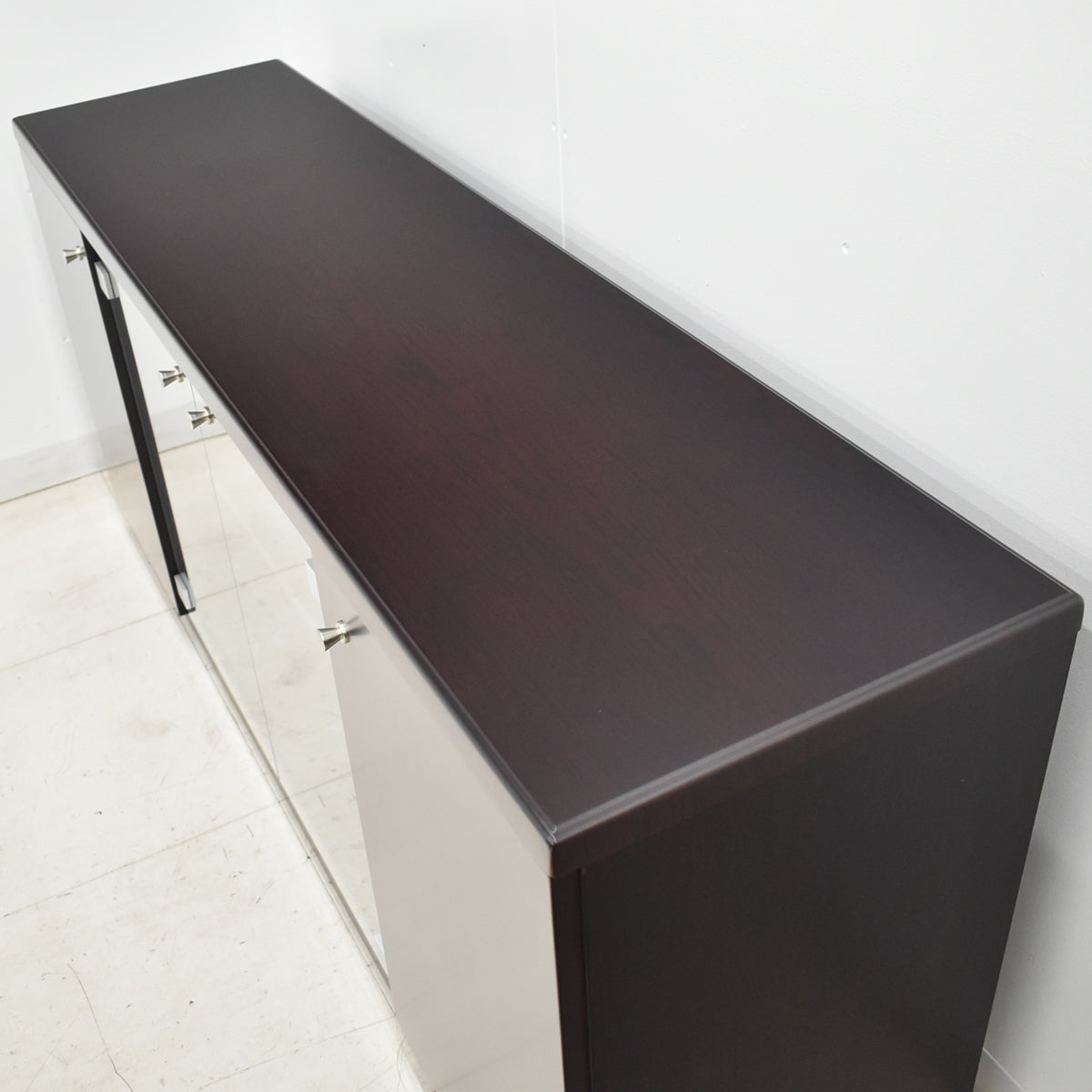 【中古】オカムラ　クレデンザ　サイドボード　ガラス扉　幅1500　2026040902【中古オフィス家具】