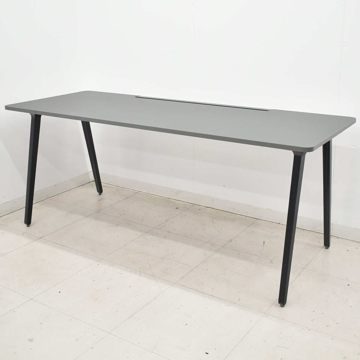 【中古】ウチダ　LEMNA　レムナ　デスク　幅1800　2026040904 【中古オフィス家具】
