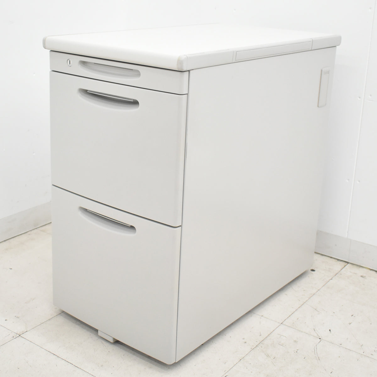 【中古】オカムラ　SDスタンダード　脇机　幅400　2026041601【中古オフィス家具】