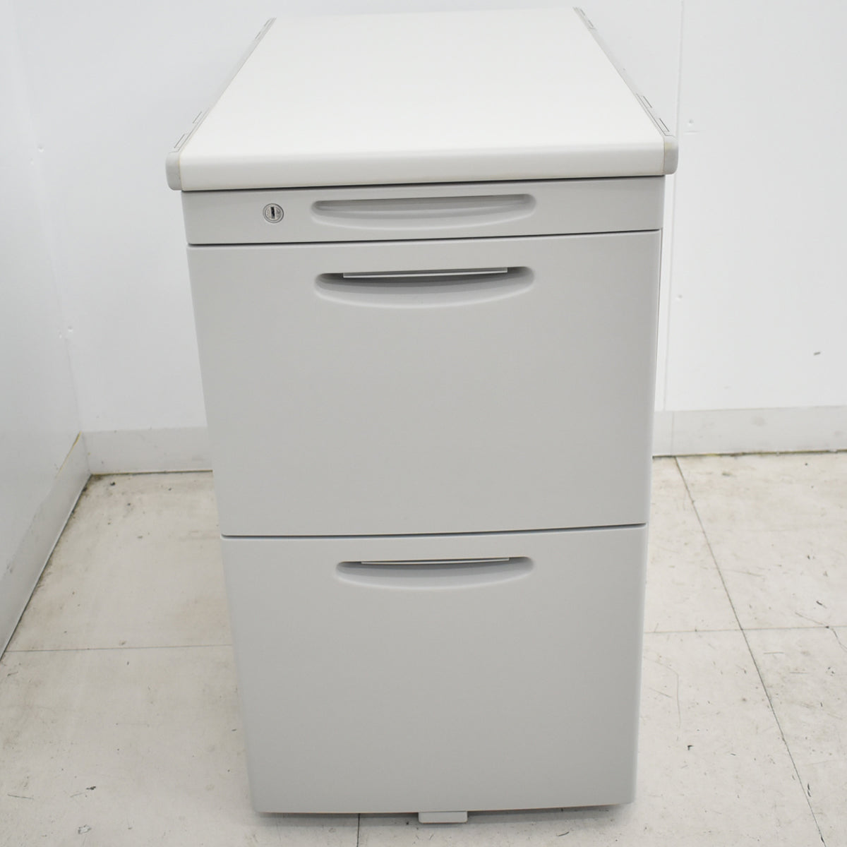 【中古】オカムラ　SDスタンダード　脇机　幅400　2026041601【中古オフィス家具】