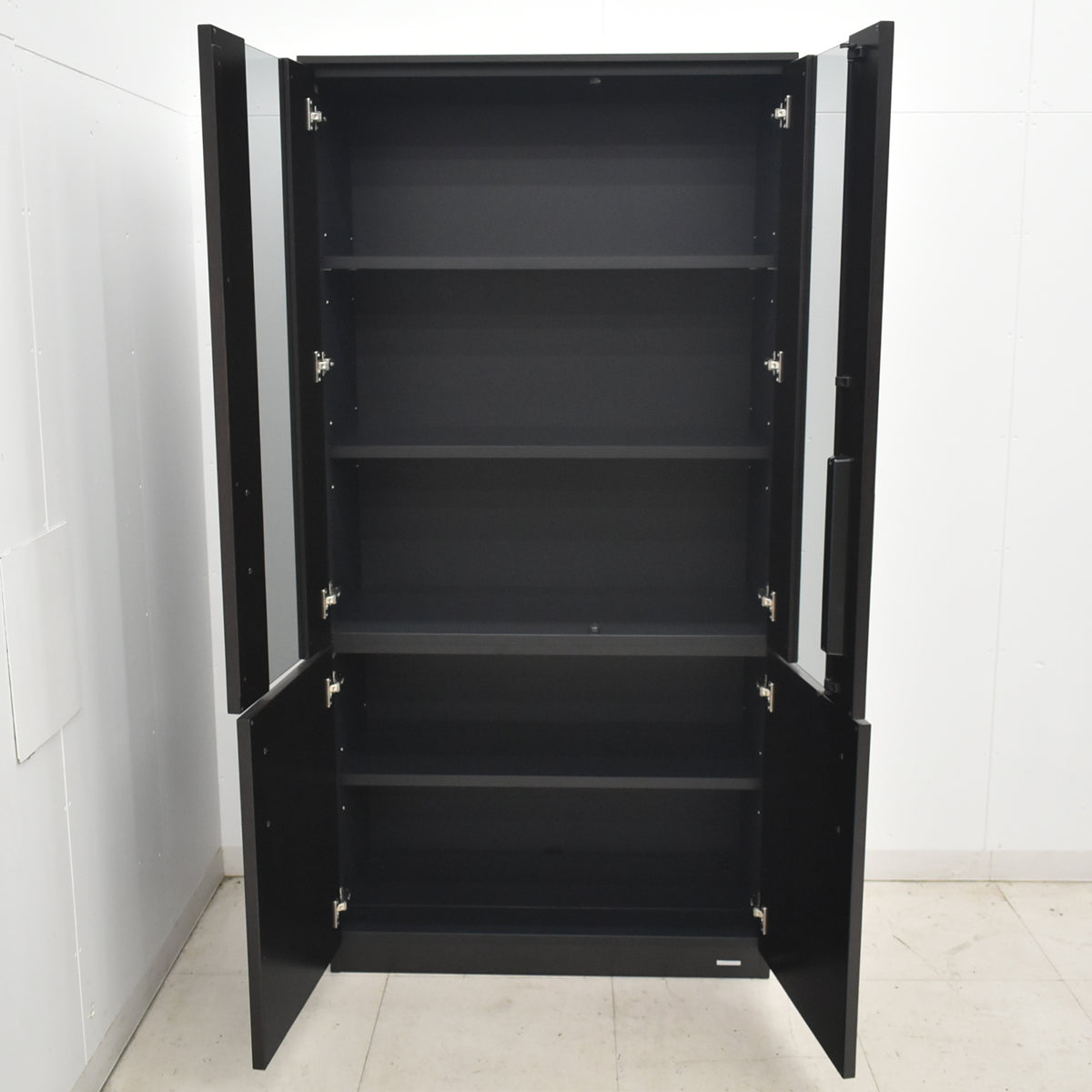 【中古】オカムラ　グレースライン　役員用書棚　ガラス扉　2024年製　全高1800　2026041603【中古オフィス家具】