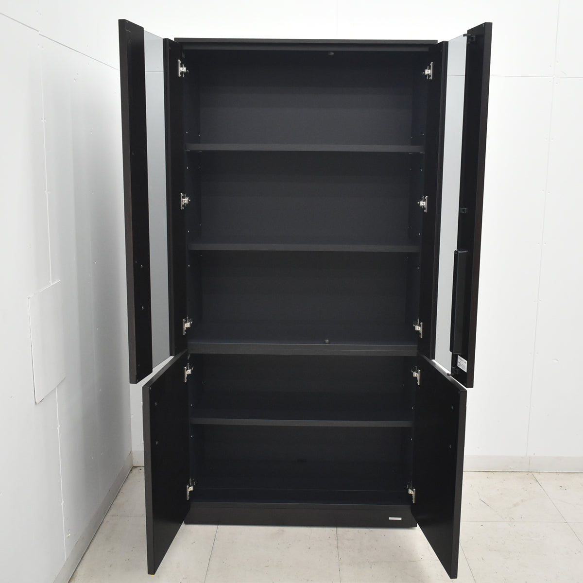 【中古】オカムラ　グレースライン　役員用書棚　ガラス扉　2024年製　全高1800　2026041604【中古オフィス家具】