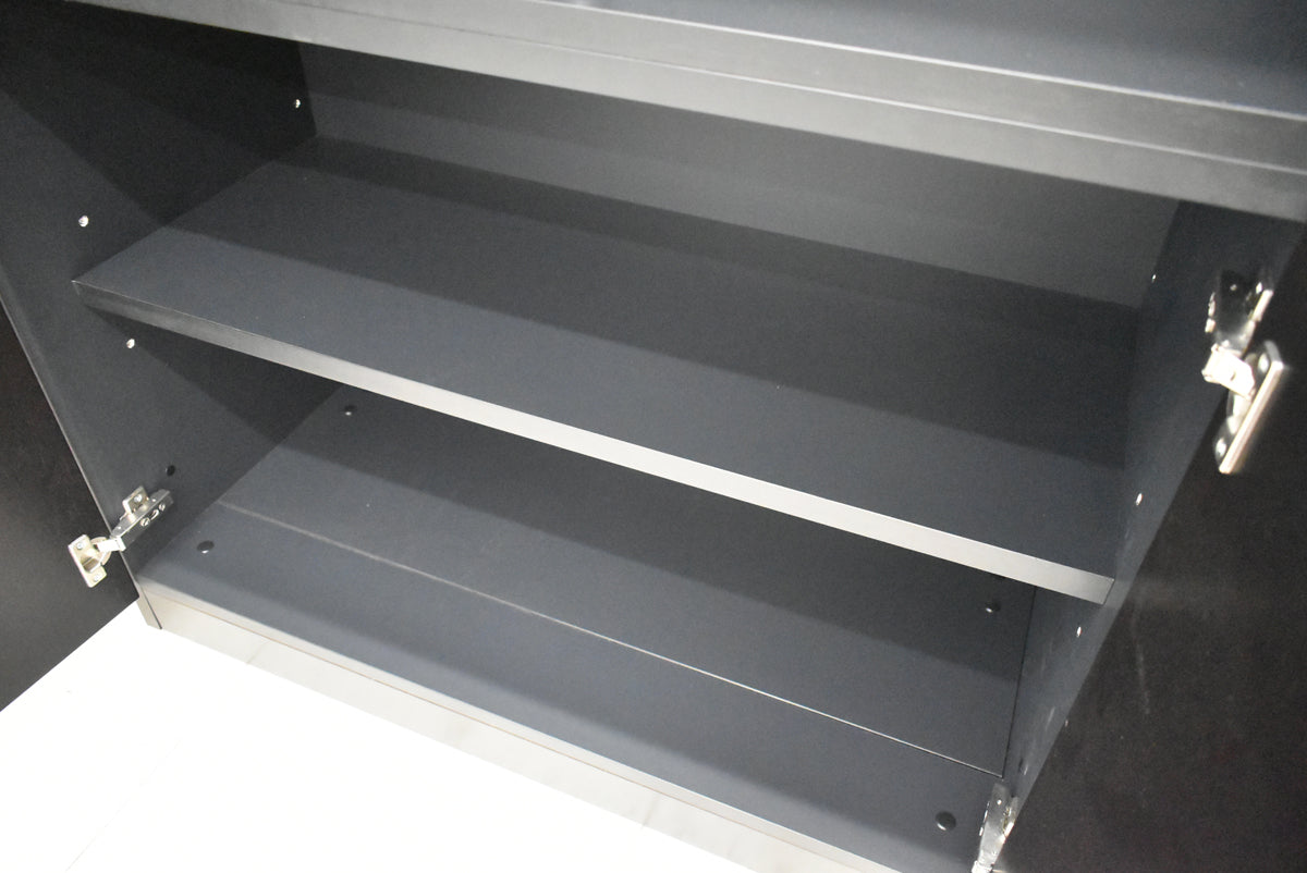 【中古】オカムラ　グレースライン　役員用書棚　ガラス扉　2024年製　全高1800　2026041604【中古オフィス家具】