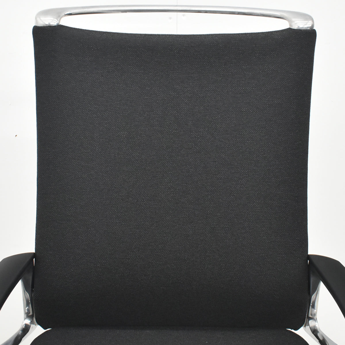 【中古】オカムラ　モードチェア　ハイバック　固定肘　ポリッシュ　ブラック　2026042005【中古オフィス家具】