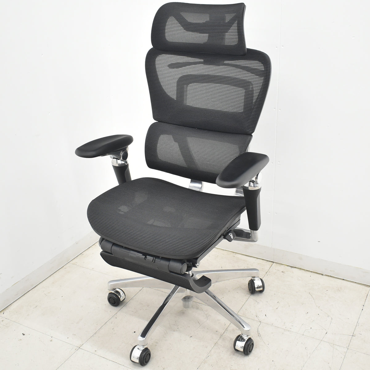 【中古】株式会社COFO（FOS）COFO Chair Premium 2　３Ｄヘッドレスト　６Ｄアームレスト可動肘　フットレスト　インラインスケート用ホイール（ポリウレタン）2026042007【中古オフィス家具】