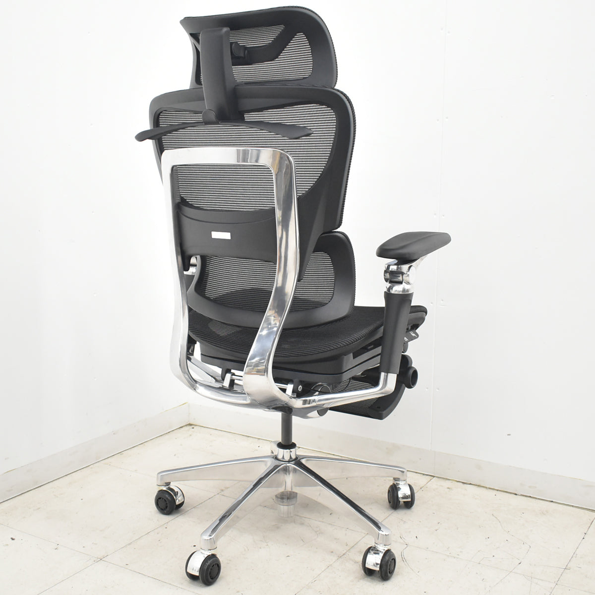 【中古】株式会社COFO（FOS）COFO Chair Premium 2　３Ｄヘッドレスト　６Ｄアームレスト可動肘　フットレスト　インラインスケート用ホイール（ポリウレタン）2026042007【中古オフィス家具】