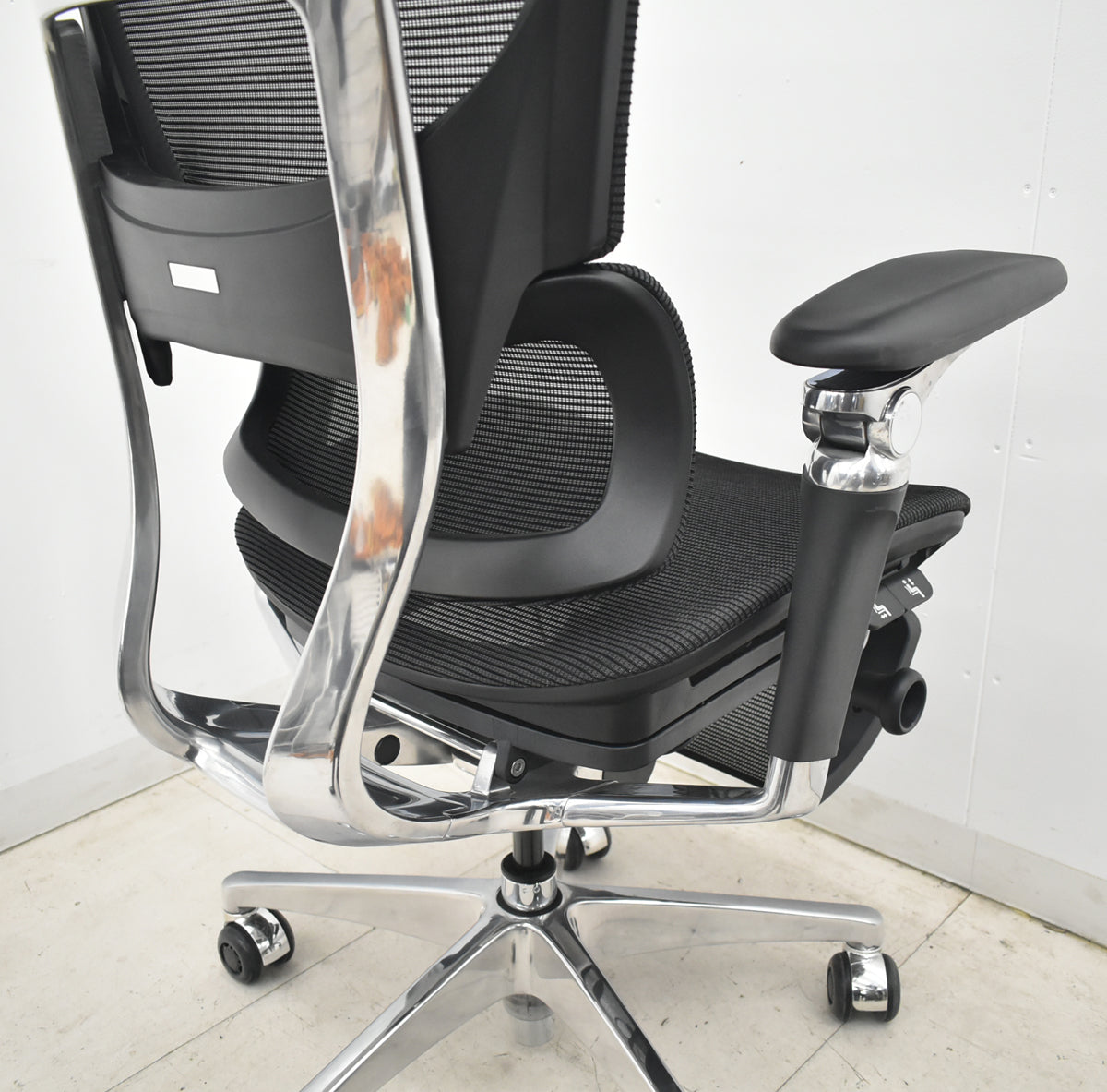 【中古】株式会社COFO（FOS）COFO Chair Premium 2　３Ｄヘッドレスト　６Ｄアームレスト可動肘　フットレスト　インラインスケート用ホイール（ポリウレタン）2026042007【中古オフィス家具】
