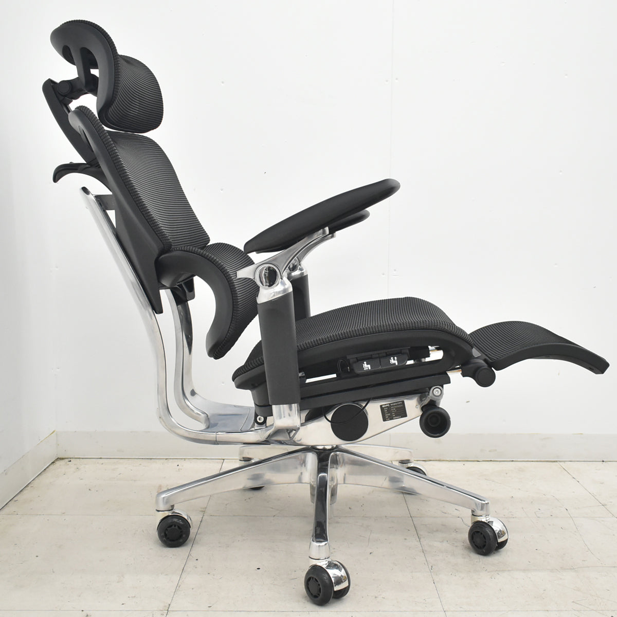 【中古】株式会社COFO（FOS）COFO Chair Premium 2　３Ｄヘッドレスト　６Ｄアームレスト可動肘　フットレスト　インラインスケート用ホイール（ポリウレタン）2026042007【中古オフィス家具】
