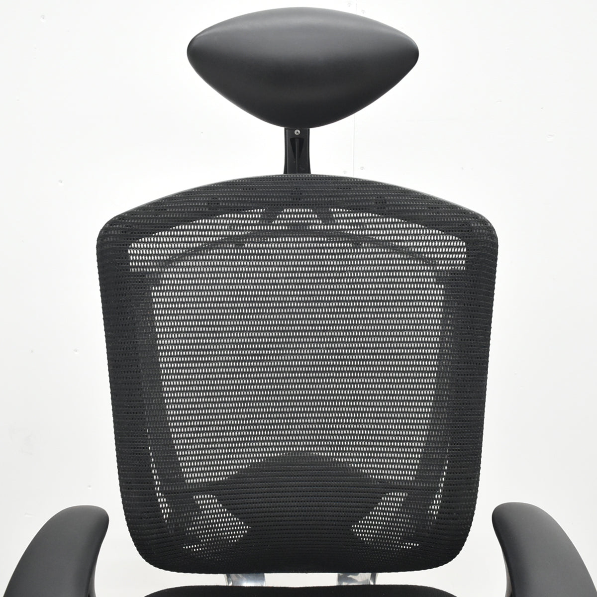 【中古】オカムラ　コンテッサ　ヘッドレスト　可動肘（肘パッド新品）ランバーサポート　ポリッシュ　ブラック　2026042104【中古オフィス家具】