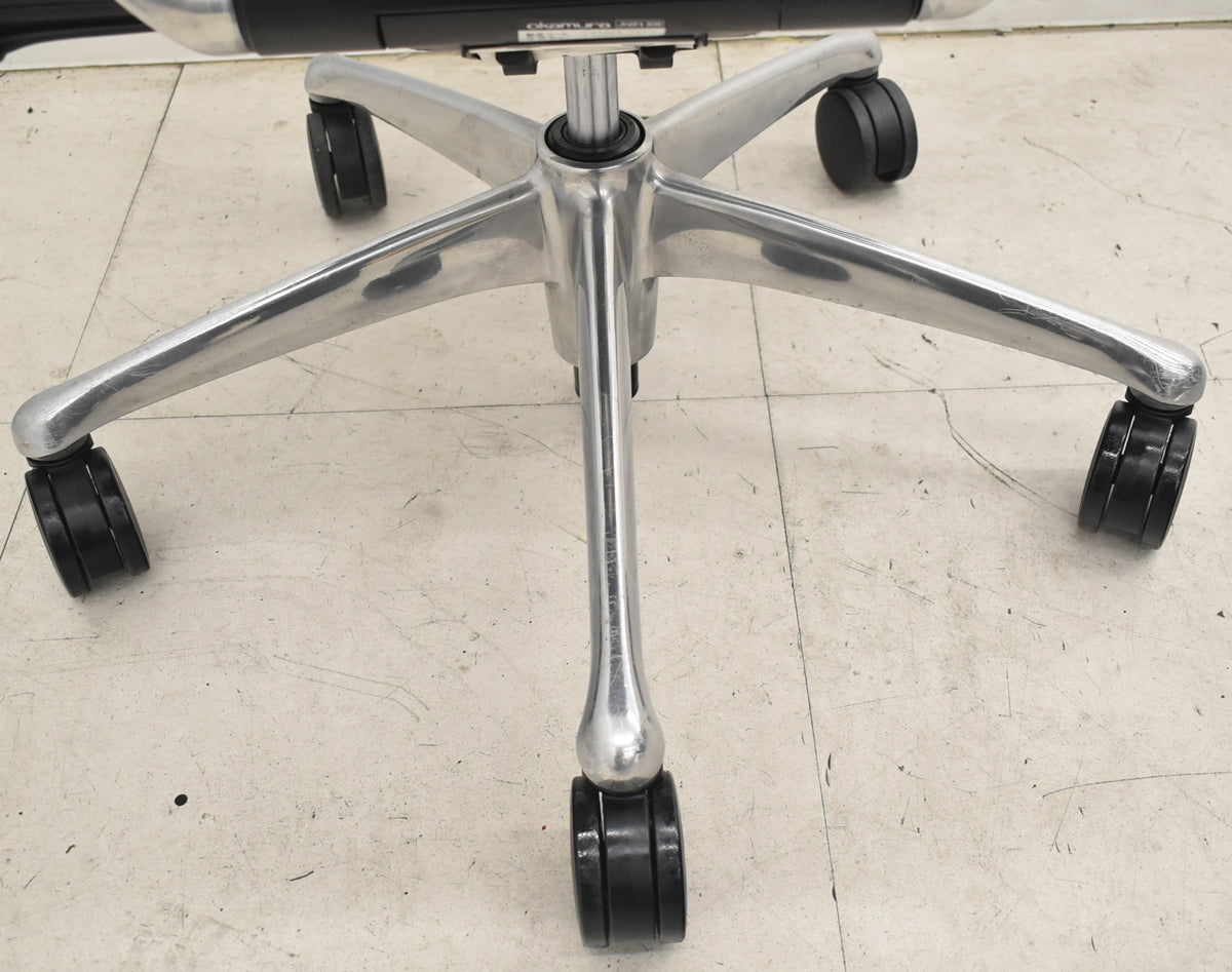 【中古】オカムラ　コンテッサ　ヘッドレスト　可動肘（肘パッド新品）ランバーサポート　ポリッシュ　ブラック　2026042104【中古オフィス家具】