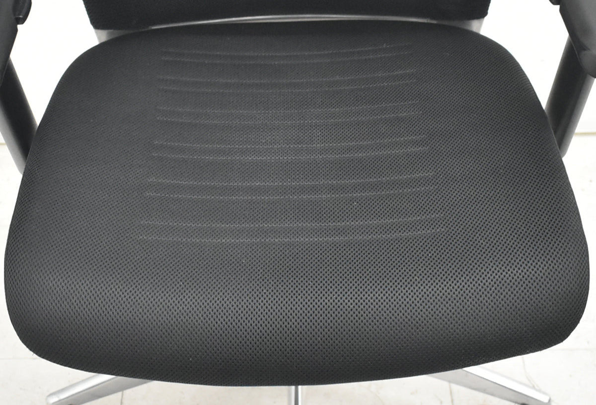 【中古】コクヨ　エアフォート　可動肘　エアランバーサポート　ポリッシュ　ブラック　2026042206【中古オフィス家具】