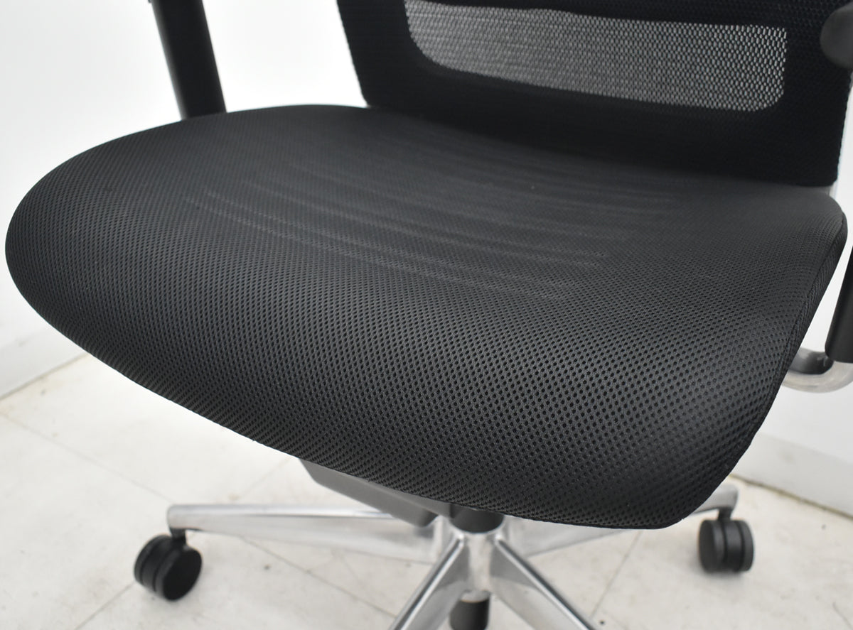 【中古】コクヨ　エアフォート　可動肘　エアランバーサポート　ポリッシュ　ブラック　2026042207【中古オフィス家具】