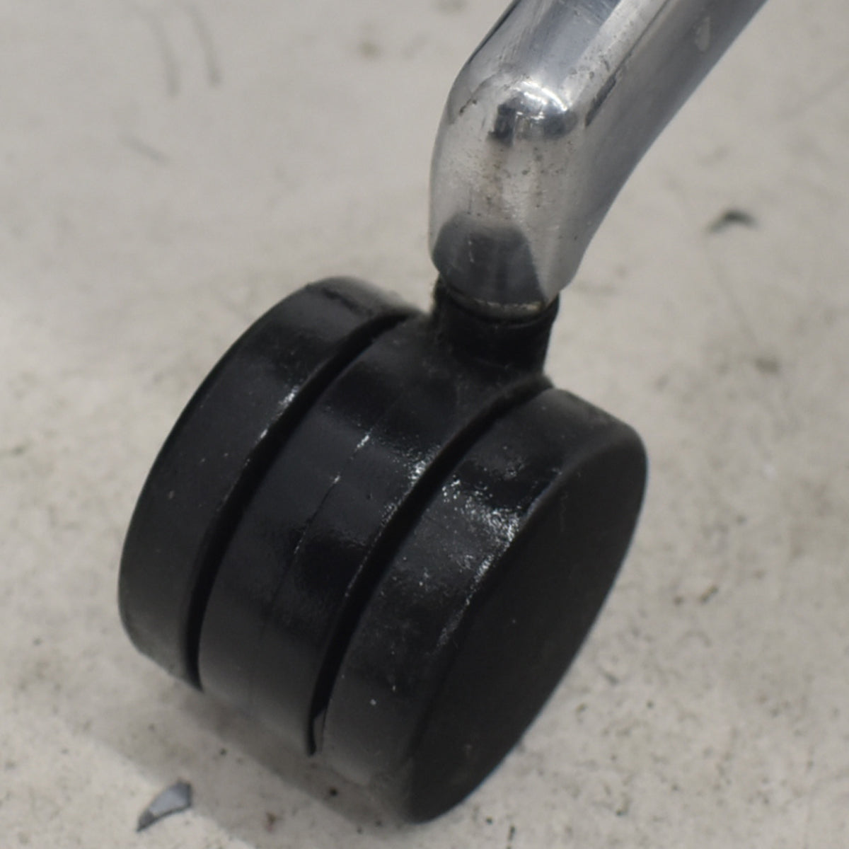 【中古】コクヨ　エアフォート　可動肘　エアランバーサポート　ポリッシュ　ブラック　2026042207【中古オフィス家具】