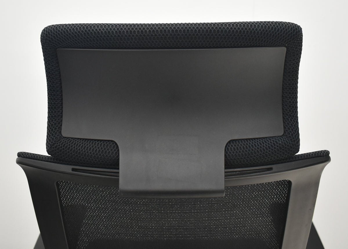 【中古】コクヨ　エアフォート　ヘッドレスト　可動肘　エアランバーサポート　ポリッシュ　ブラック　2026042301【中古オフィス家具】