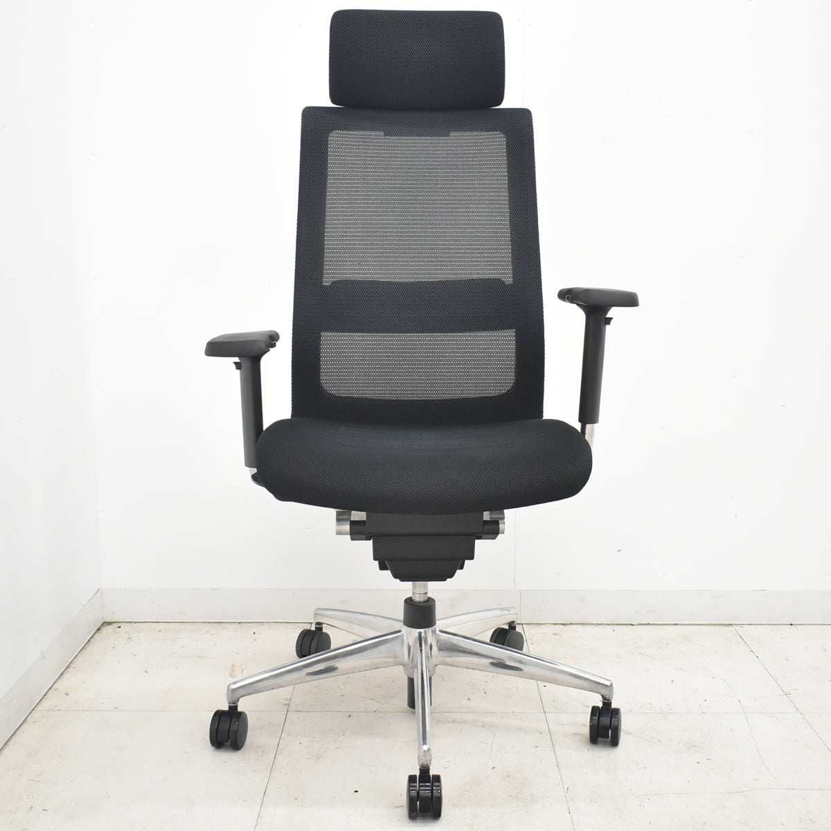 【中古】コクヨ　エアフォート　ヘッドレスト　可動肘　エアランバーサポート　ポリッシュ　ブラック　2026042301【中古オフィス家具】