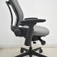 【中古】スチールケース　リープＶ２　APモデル　可動肘　ランバーサポート　グレー　2026042303【中古オフィス家具】