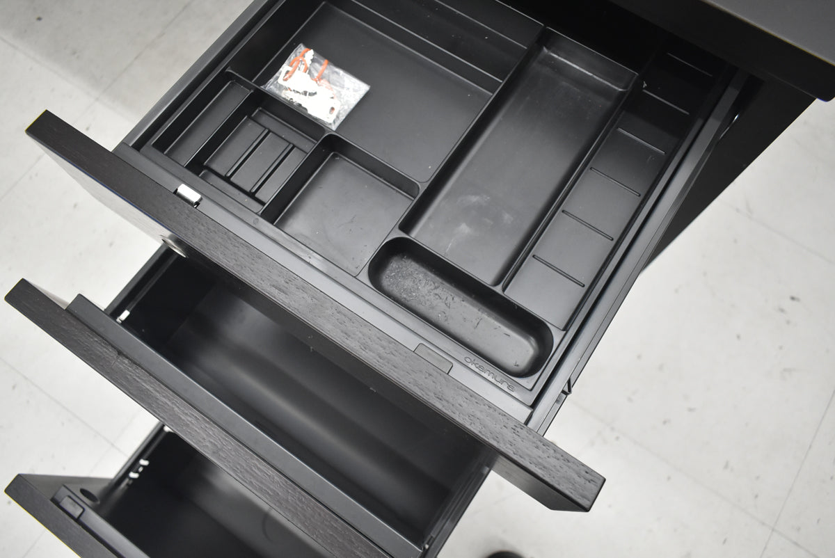 【中古】オカムラ　EX-37　役員用両袖デスク　幅1800　2026042704【中古オフィス家具】