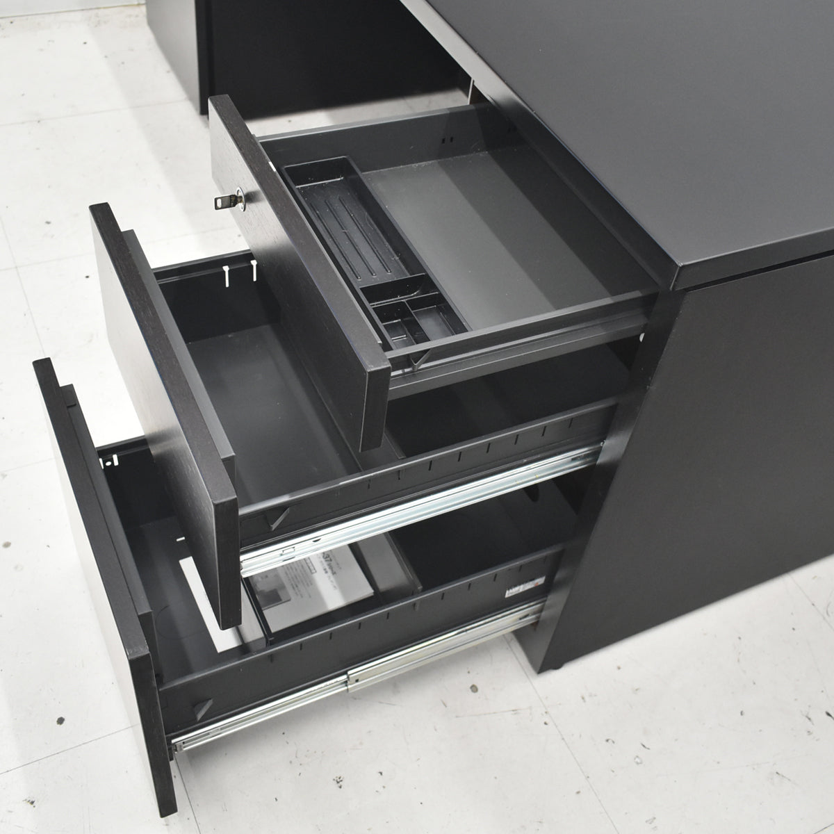 【中古】オカムラ　EX-37　役員用両袖デスク　幅1800　2026043002【中古オフィス家具】