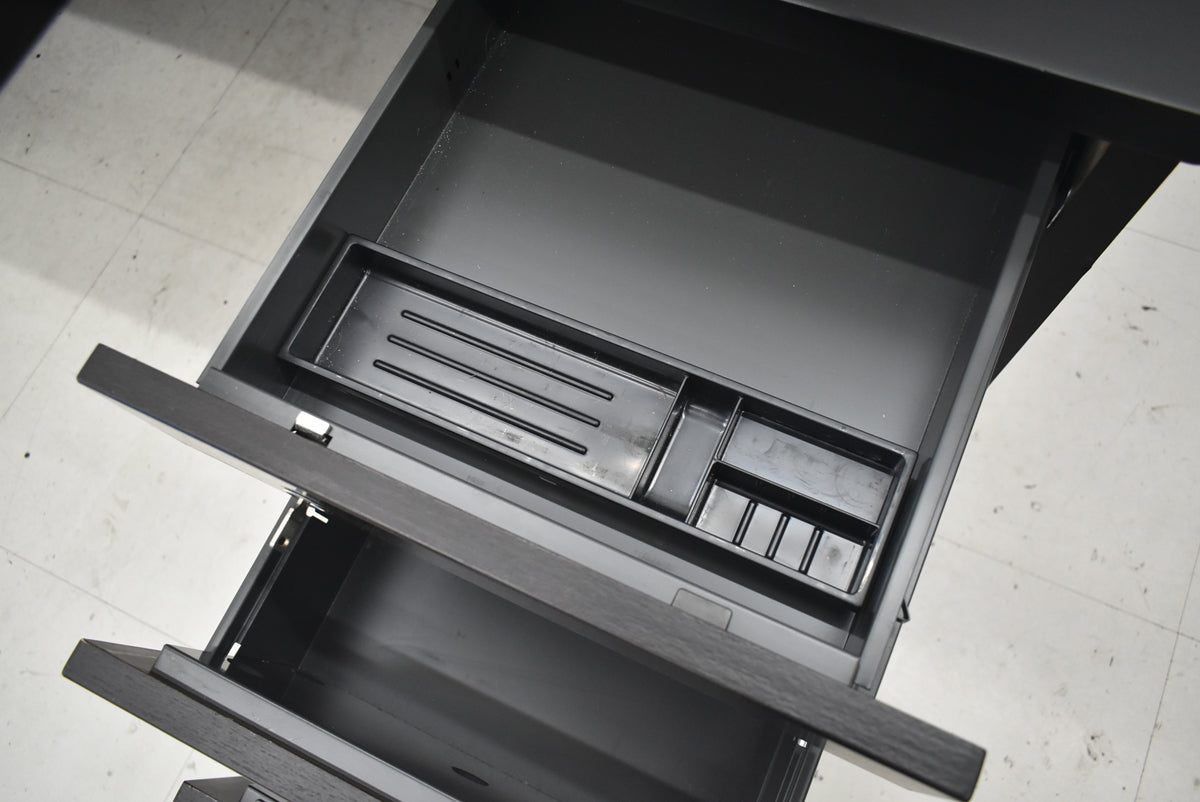 【中古】オカムラ　EX-37　役員用両袖デスク　幅1800　2026043002【中古オフィス家具】