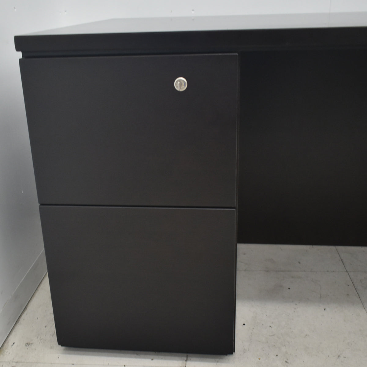 【中古】オカムラ　EX-37　役員用両袖デスク　幅1800　2026050101【中古オフィス家具】